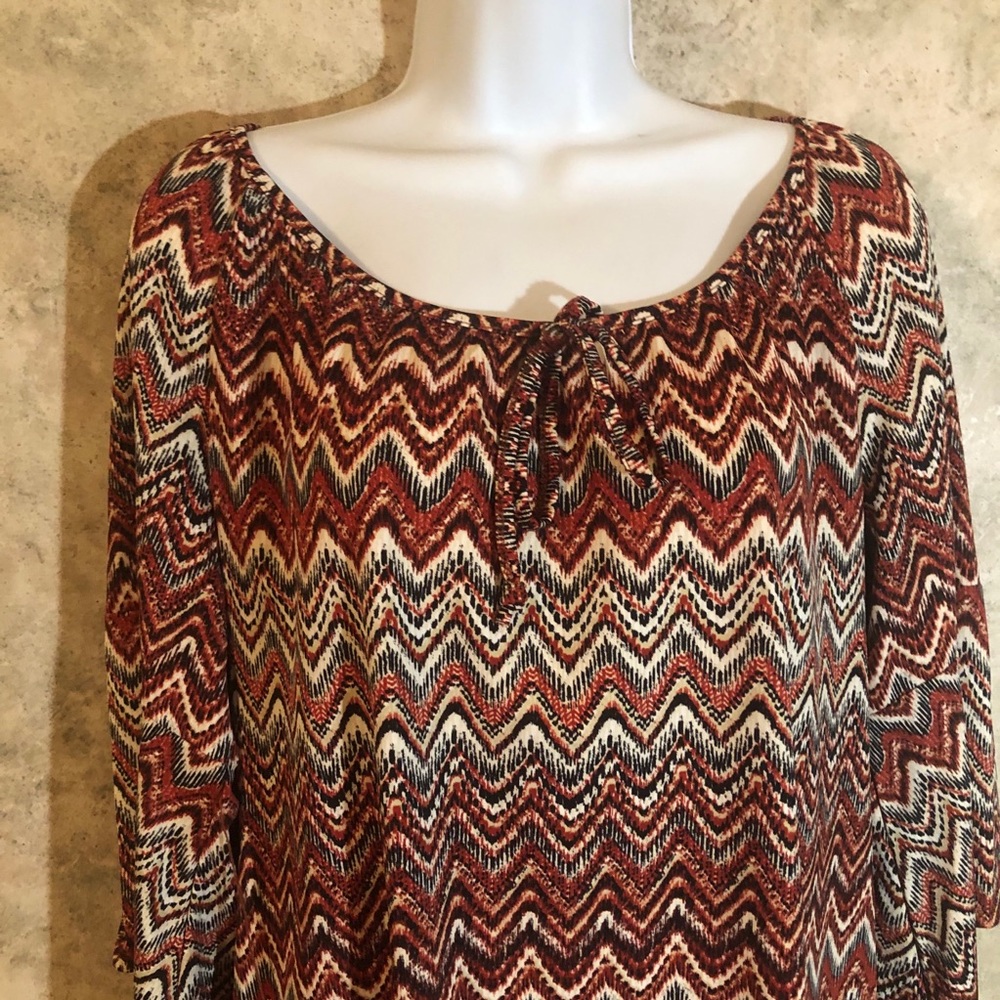 Tacera Woman’s Top - Picture 3 of 14